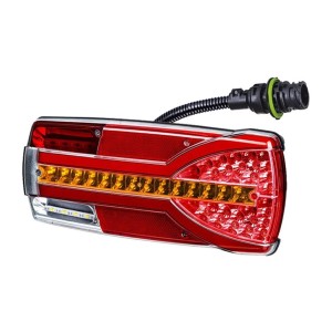 Lampa zespolona tylna Carmen z gniazdem prawa led LZD2403